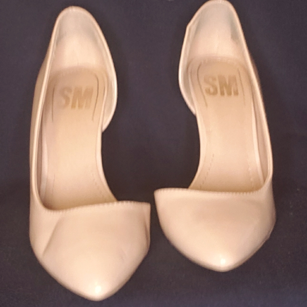 SM New York Beige Size 7 Heels